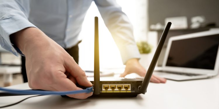 الإنترنت الأرضى ؛ الراوتر