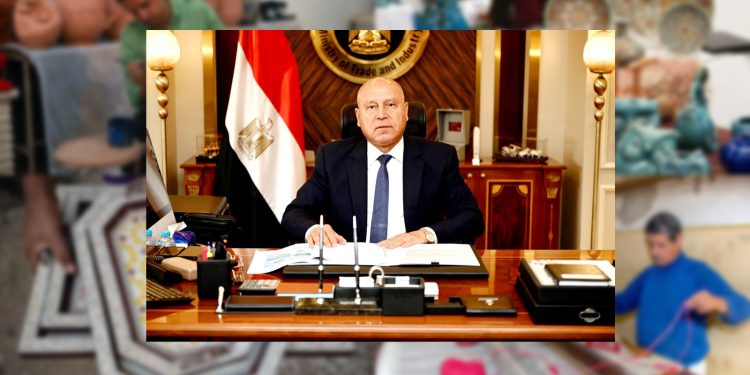 القرى المنتجة.. قلاع صناعية تنتظر دعم «الوزير»