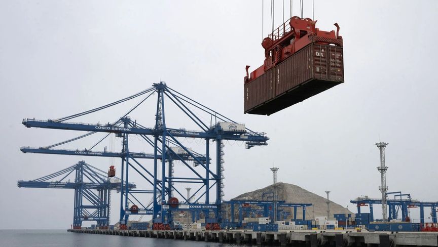 ميناء تشانكاي شمال العاصمة ليما في بيرو