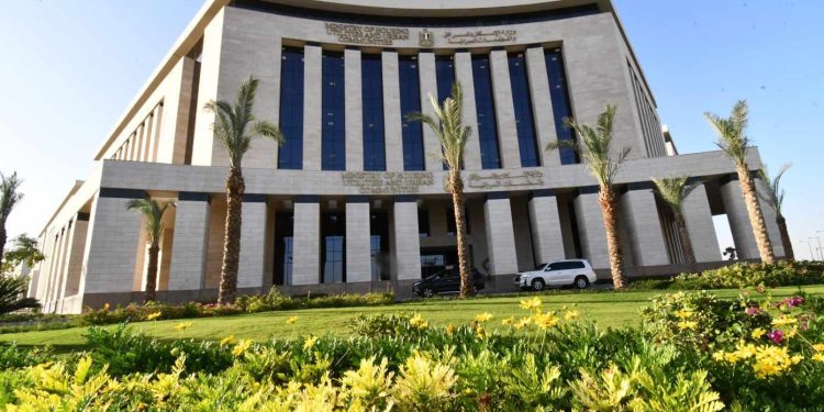 وزارة الإسكان ؛ سداد المستحقات ؛ المجتمعات العمرانية