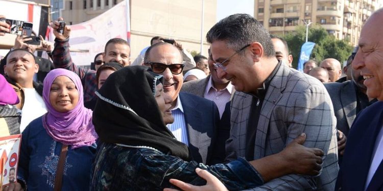 وزير التموين يفتتح سوق اليوم الواحد بالأميرية وإمبابة..بتخفيضات تصل لـ30%