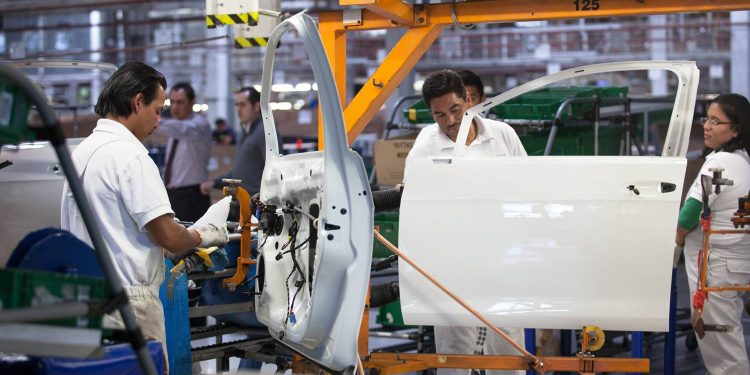 صناعة السيارات