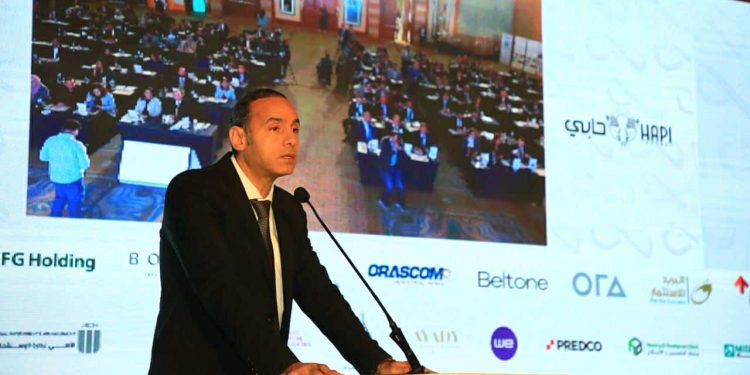 إسلام عزام رئيس مجلس إدارة البورصة المصرية