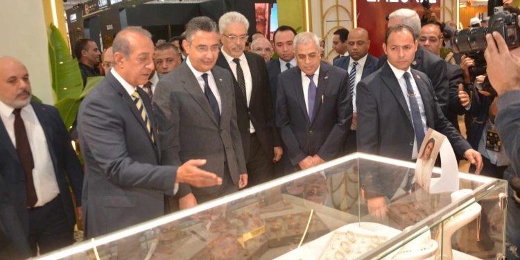 انطلاق معرض "نبيو للذهب والمجوهرات" بمشاركة 80 شركة محلية ودولية