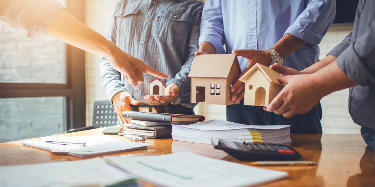 بين "التارجت" و"العمولة".. كيف يعمل المسوقون العقاريون؟