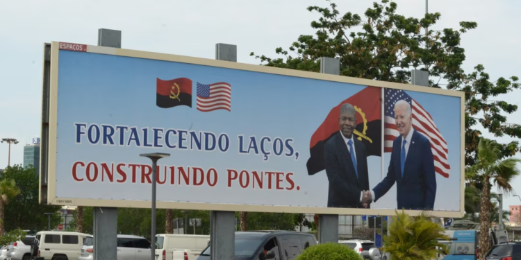 أمريكا تغازل أنجولا بـ600 مليون دولار لتسهيل نقل معادن هامة للسيارات الكهربائية