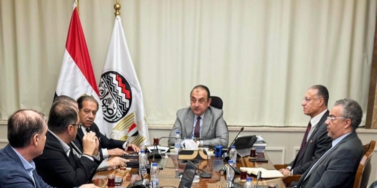 "قطاع الأعمال" تبحث مع "IGSAS" التركية التعاون في صناعة الأسمدة