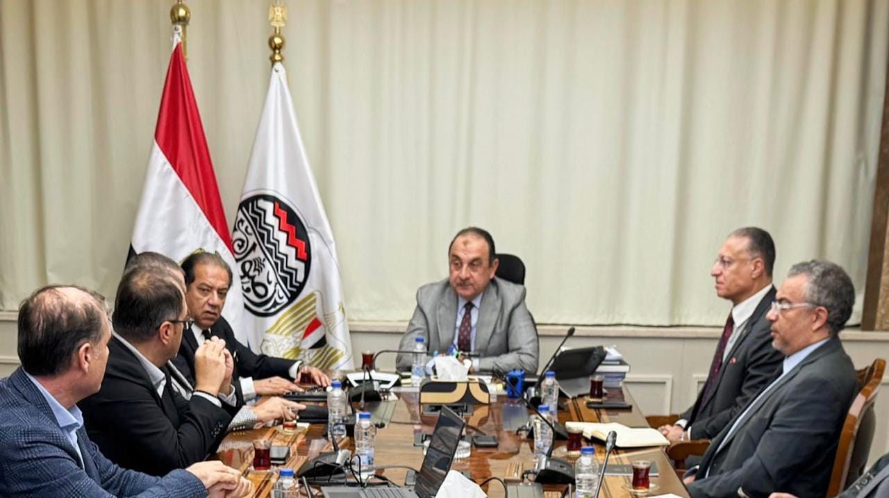 "قطاع الأعمال" تبحث مع "IGSAS" التركية التعاون في صناعة الأسمدة