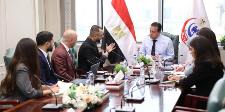 وزير الصحة يبحث مع "LGA Group" مقترح المنصة الإلكترونية للسياحة العلاجية