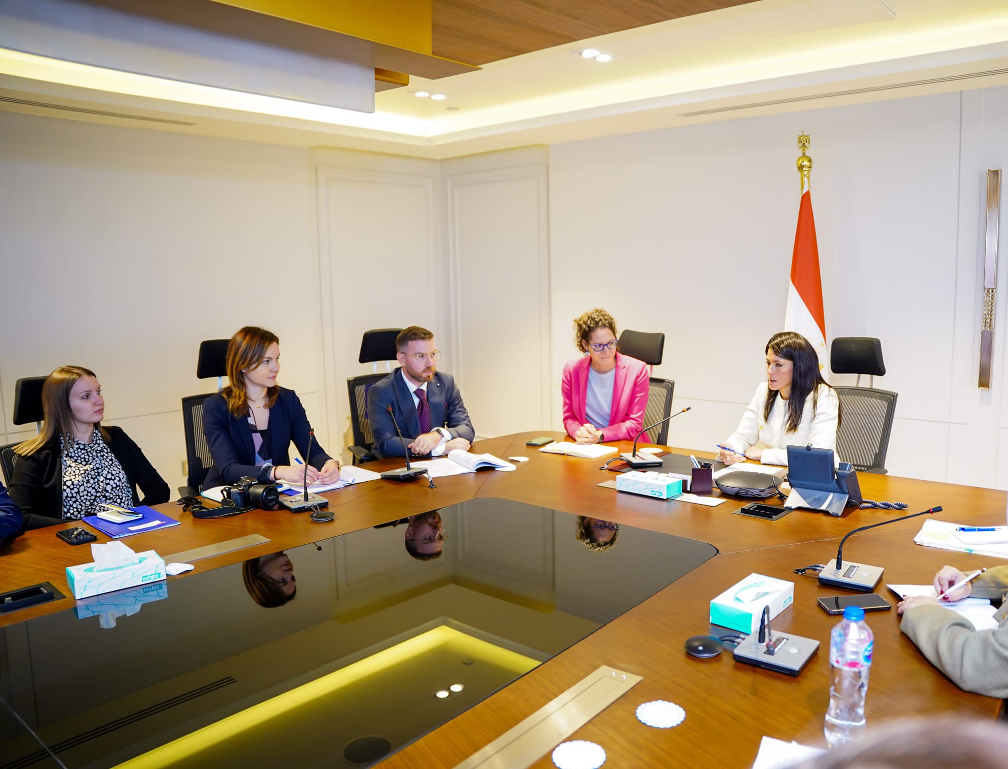 وزيرة التخطيط تبحث مع وفد أوروبي الشراكة الاستراتيجية ومحاور التعاون مستقبلًا