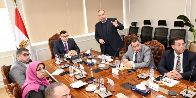 وزير الإسكان: تقييم الأصول المملوكة لـ"المجتمعات العمرانية" لتعظيم الاستفادة منها