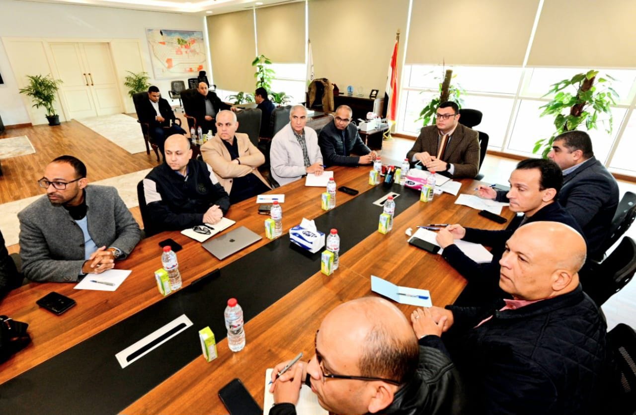 وزير الإسكان: تعظيم الاستفادة من أراضى "المجتمعات العمرانية" بالساحل الشمالى الغربى