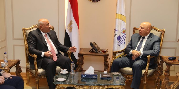 كامل الوزير: الشركات المصرية مستعدة لتنفيذ مشروعات في مجالات النقل بالعراق