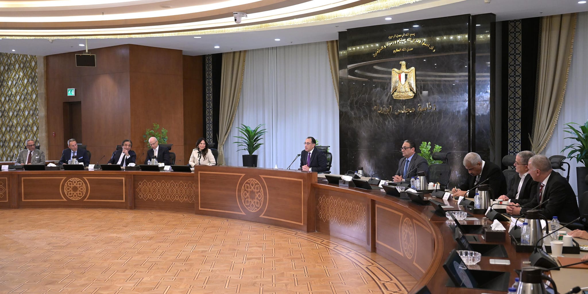 رئيس الوزراء يلتقى عددًا من المُستثمرين لاستعراض التحديات التى تواجه القطاع الخاص