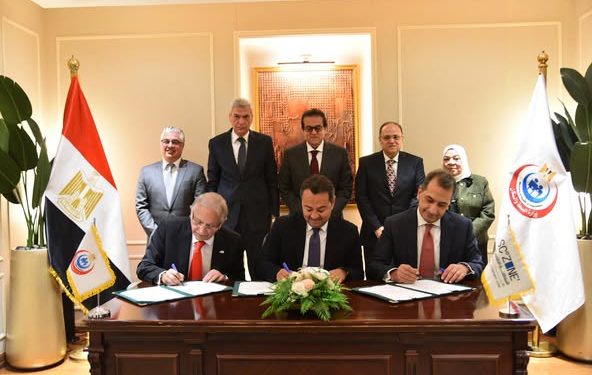 توقيع بروتوكول لإنشاء مصنع للمواد الخام الدوائية فى مصر باستثمارات 120 مليون دولار