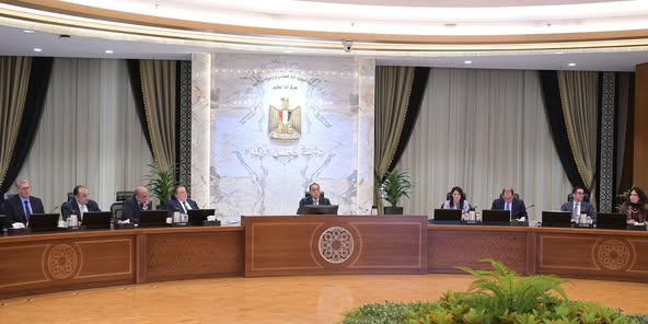 مدبولى: توجيه رئاسى بالإسراع فى طرح الشركات الأربع التابعة للقوات المسلحة