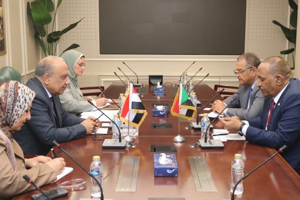 وزير الكهرباء يبحث تعزيز التعاون مع وزير النفط والطاقة السوداني