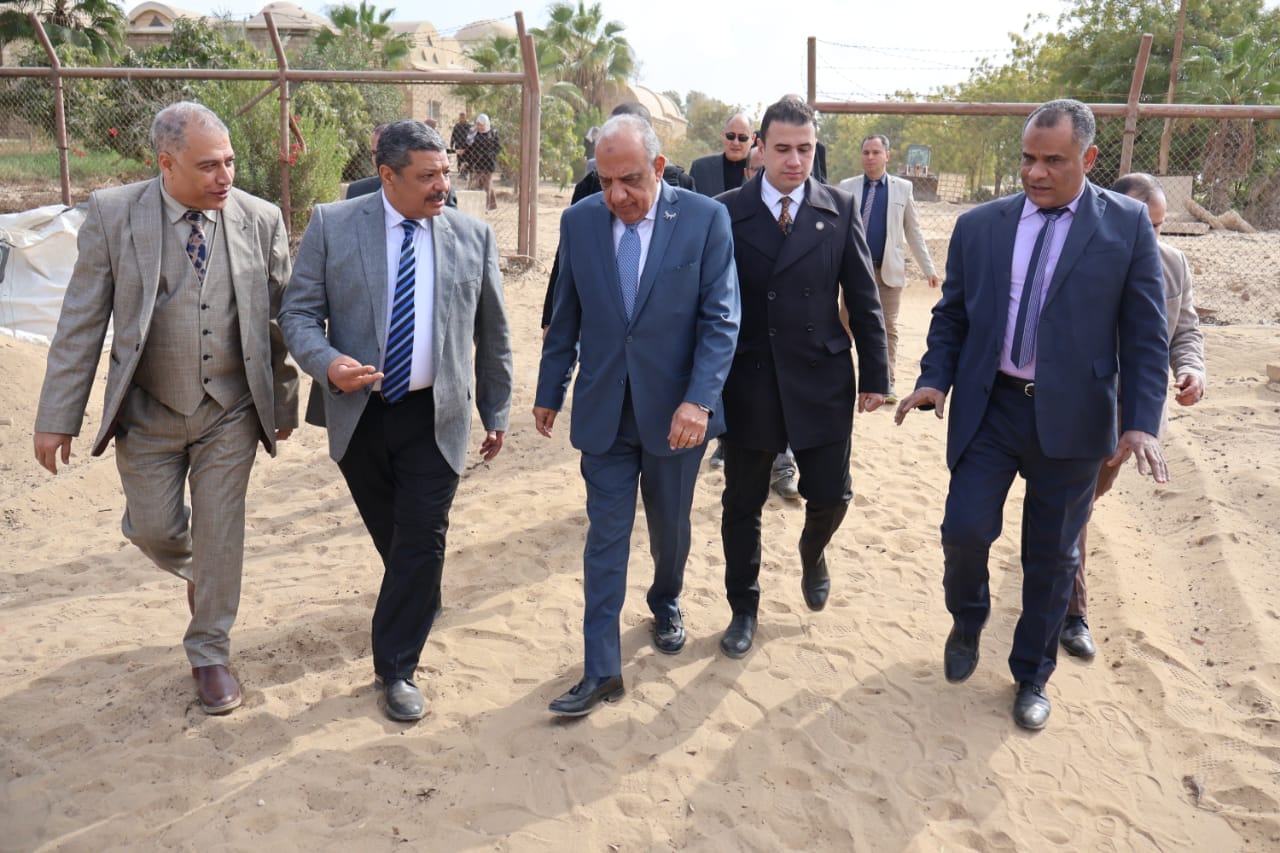 وزير الكهرباء يتفقد موقع هيئة الطاقة الذرية بأنشاص