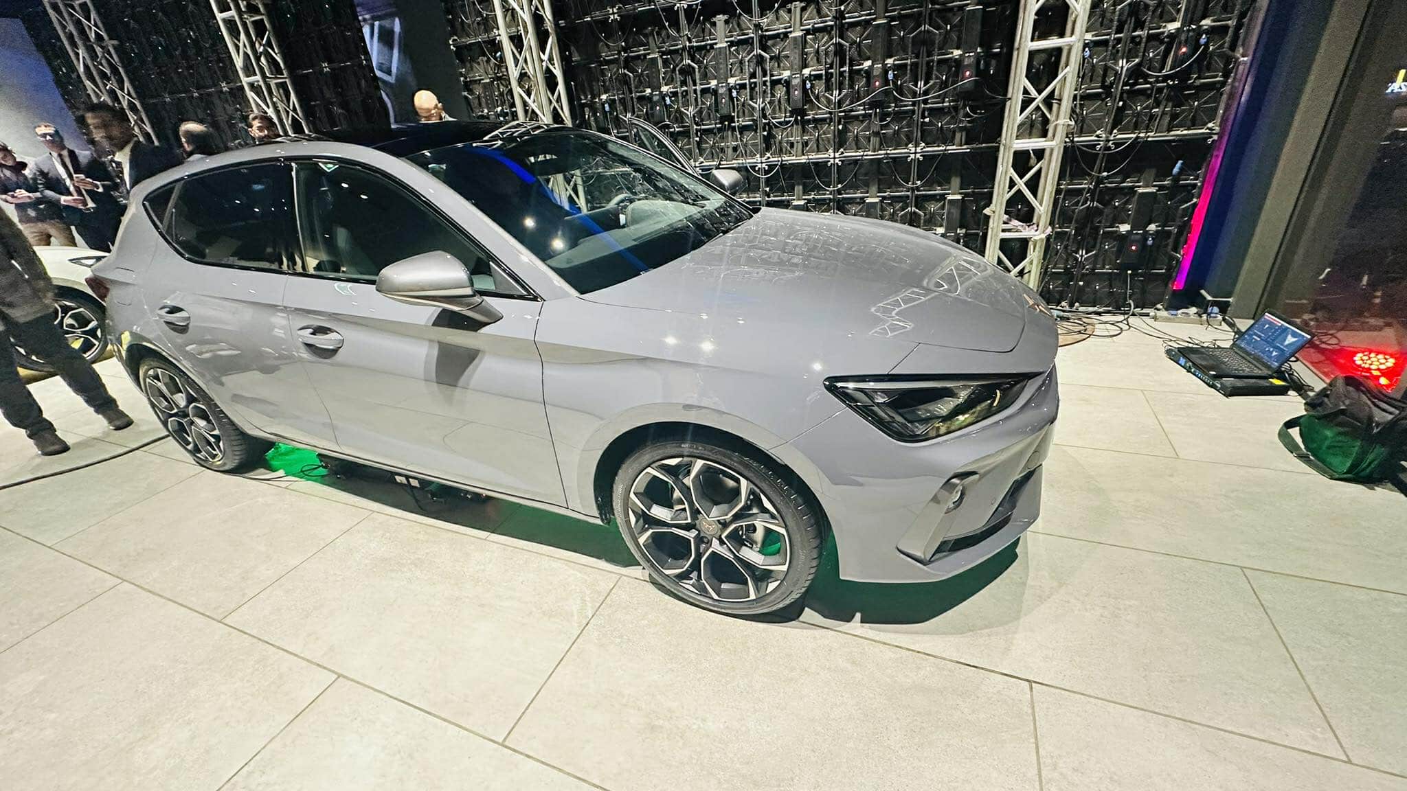 received 1073928424477475