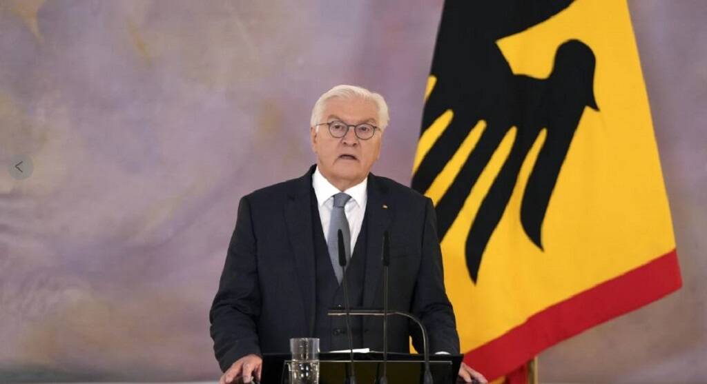الرئيس الألماني يحل البرلمان تمهيدا لانتخابات مبكرة