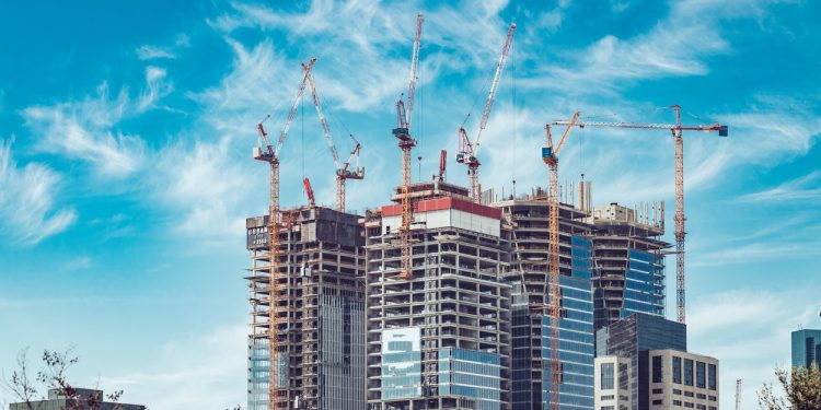 المشروعات العقارية ؛ العقارات ؛ التطوير العقارى ؛ المقاولات ؛ القطاع العقاري