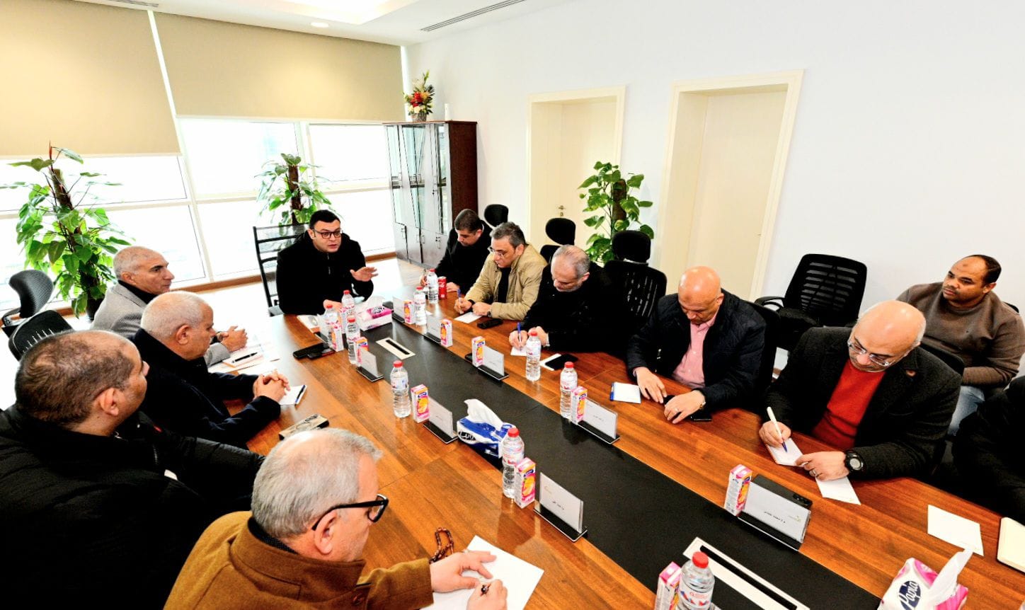 وزير الإسكان يتابع تنفيذ المشروعات فى إقليم الساحل الشمالى الغربى