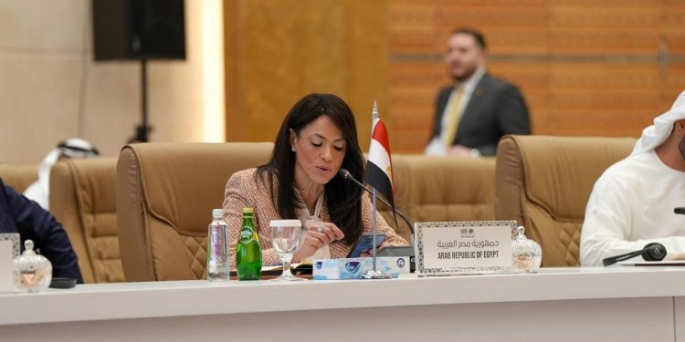 مصر تدعو "الإسلامي للتنمية" إلى التوسع في أدوات التمويل للقطاع الخاص