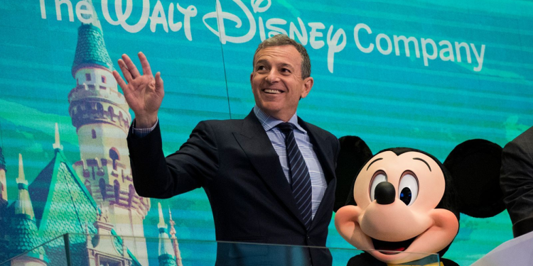 ديزني ؛ بوب إيجر