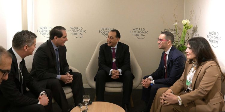 رئيس الوزراء: تقديم كافة الحوافز لتعزيز استثمارات "كوكاكولا" فى مصر