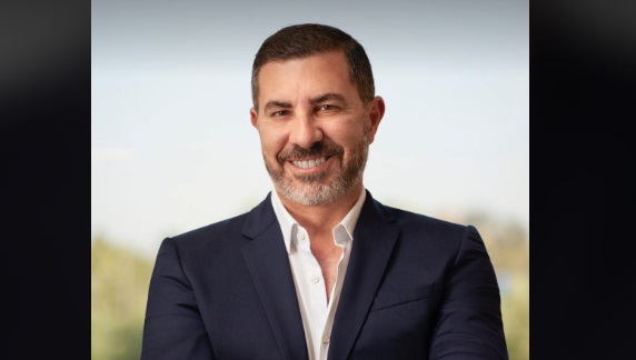 شامل أبو الفضل