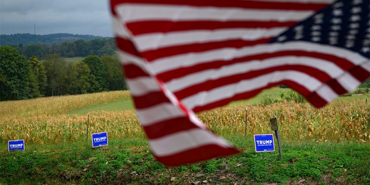 خطة "ترامب" لترحيل المهاجرين تهدد قطاع الزراعة الأمريكي