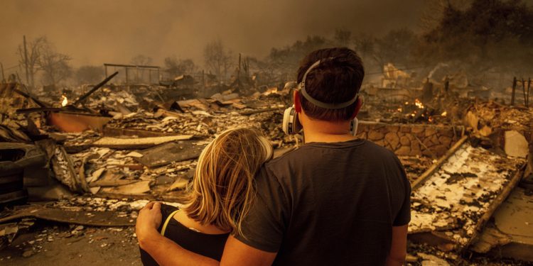 حسائر فادحة لأسهم شركات التأمين الأمريكية مع إندلاع حرائق لوس أنجلوس