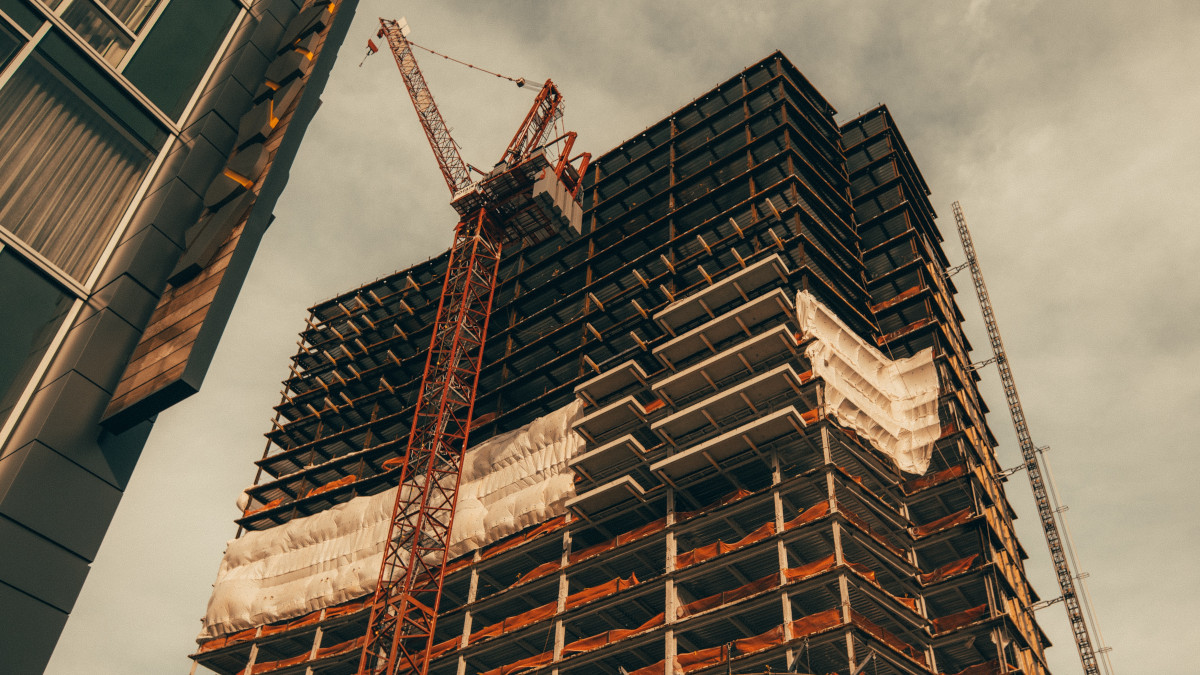 التطوير العقارى ؛ الإسكان ؛ العقارات ؛ شركات المقاولات ؛ المقاولين