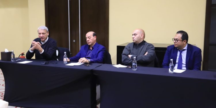 «ميفيدا» يستعرض مع الحكومة رؤية مجتمع الأعمال لتطوير القطاعات الاقتصادية