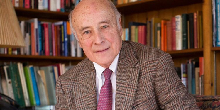 جوزيف ناي، سكرتير مساعد وزير الدفاع السابق، وأستاذ في جامعة هارفارد