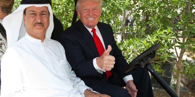 الملياردير الإماراتي حسين سجواني، مؤسس شركة داماك العقارية، ودونالد ترامب