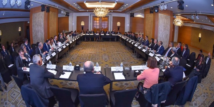 "الخطيب" يبحث التعاون مع 42 شركة إيطالية مهتمة بالاستثمار في مصر