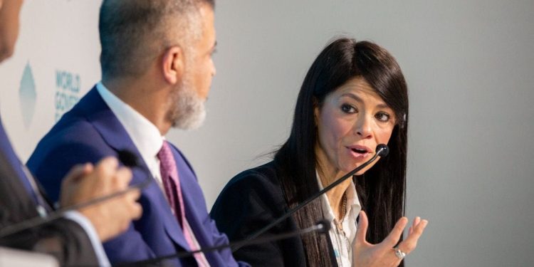 وزيرة التخطيط تتوقع نمو الاقتصاد المصري بنسبة 4% خلال العام المالي الجاري