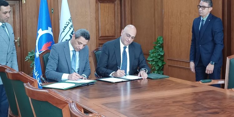 "تنمية المشروعات" يمول 100 تاكسي جديد في محافظة السويس