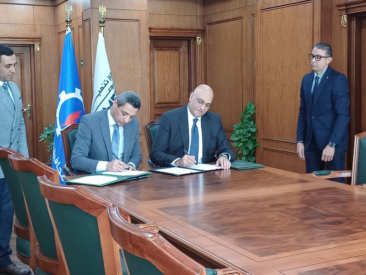 "تنمية المشروعات" يمول 100 تاكسي جديد في محافظة السويس