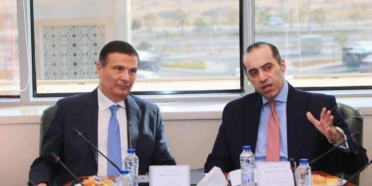 الحكومة تبحث ملامح القانون الجديد المنظم لعمل التعاونيات الزراعية