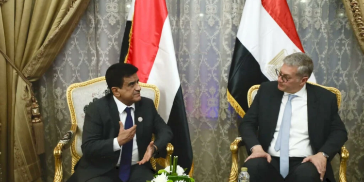 مصر واليمن تبحثان فرص التعاون في مجالات البترول والتعدين