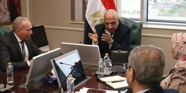 وزير الكهرباء يبحث مع "جيزة للأنظمة" التعاون فى مجالات التحول الرقمي