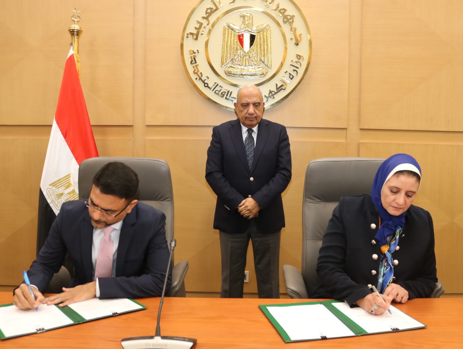 "أميا باور" تنشئ محطتين لتخزين الطاقة فى مصر بقدرة 1500 ميجاوات ساعة