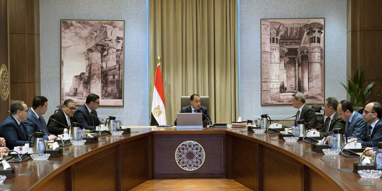 مدينتا السويس وسفنكس الجديدتان.. خطط طموحة لتنمية عمرانية واستثمارية مستدامة