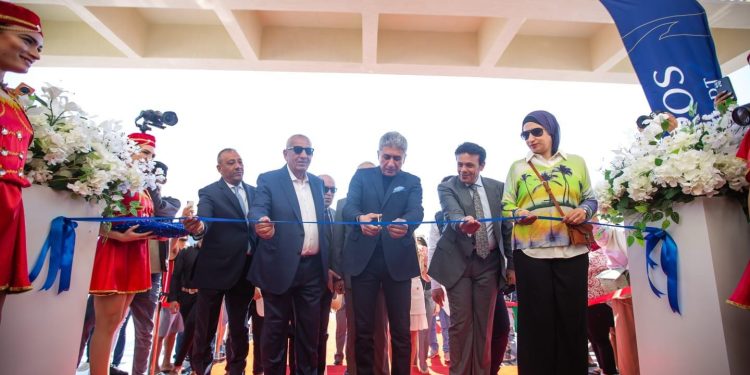 وزير السياحة يفتتح منتجعًا جديدًا لرجل الأعمال كامل أبو علي في الغردقة