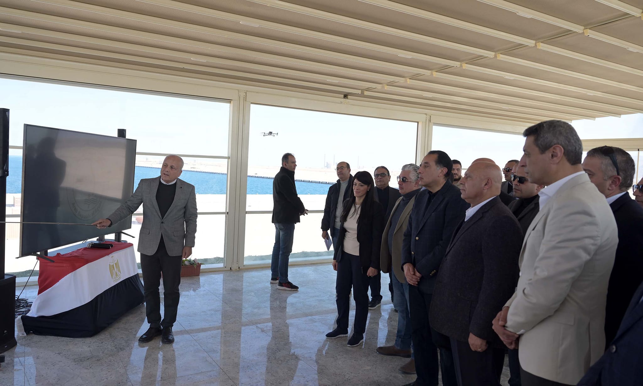 رئيس الوزراء يتفقد أعمال تطوير ميناء السخنة.. ويؤكد أهمية سرعة الإنجاز
