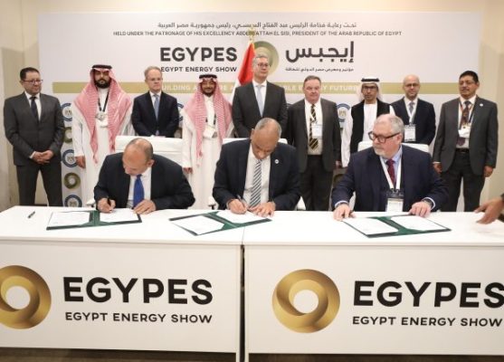 اتفاقية إطارية لإنشاء مجمع بتروكيماويات في "العلمين الجديدة" باستثمارات 7 مليارات دولار