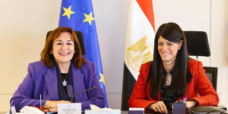 مصر والاتحاد الأوروبي تعتزمان تفعيل آلية ضمانات الاستثمار لجمع 5 مليارات يورو