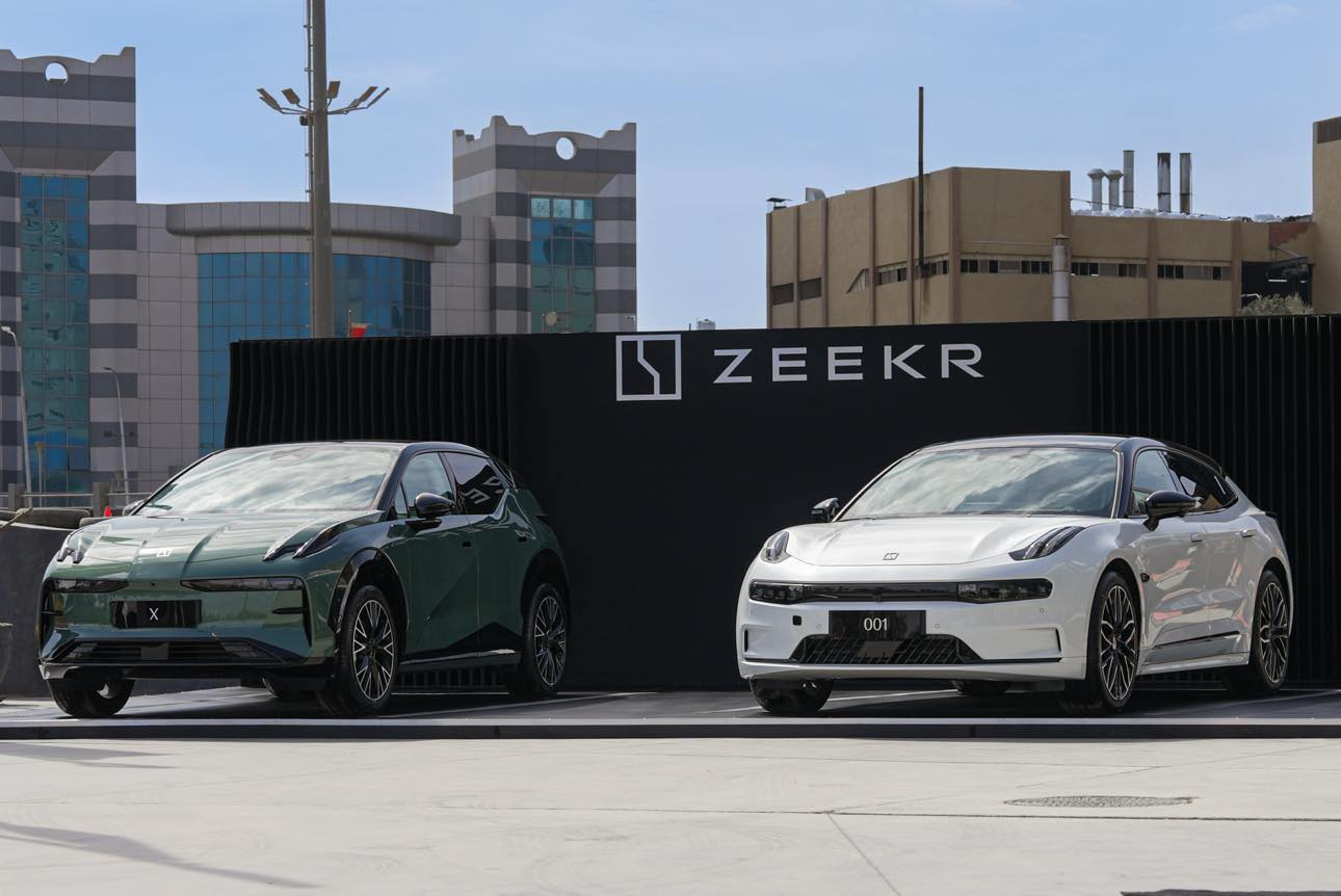 سيارات زيكر الكهربائية